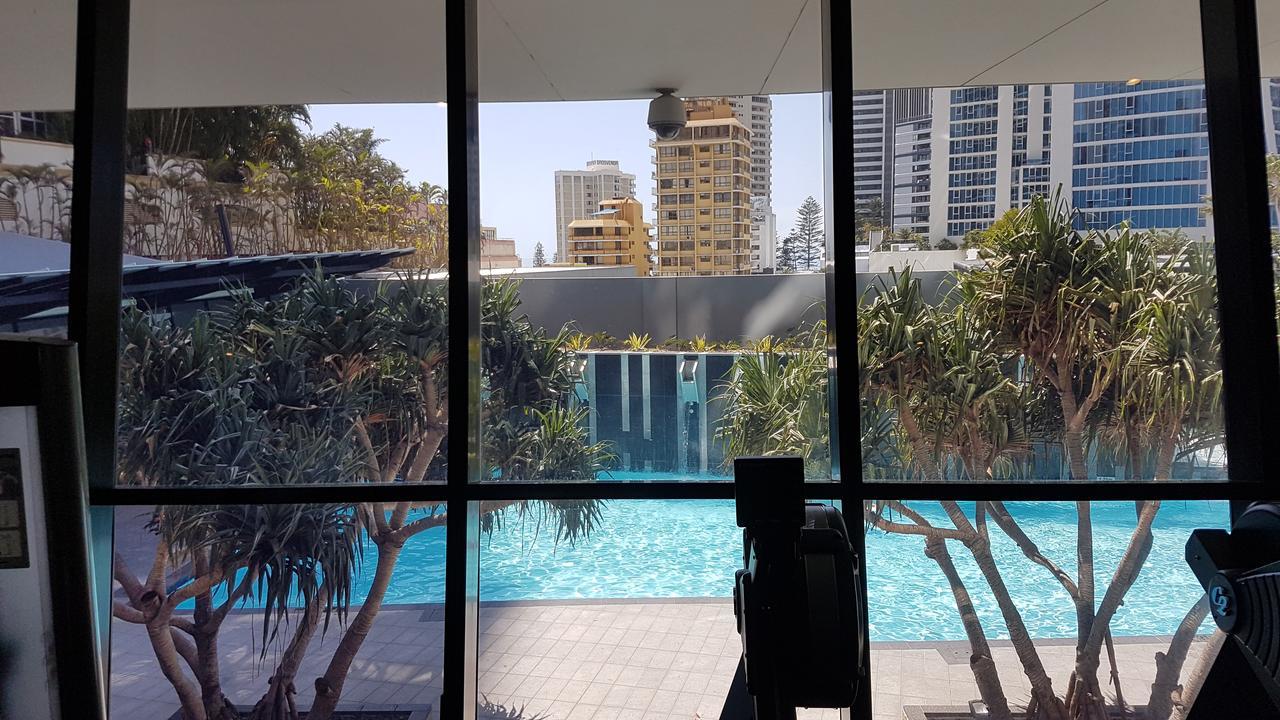Circle Surfers Paradise Holidays Bagian luar foto