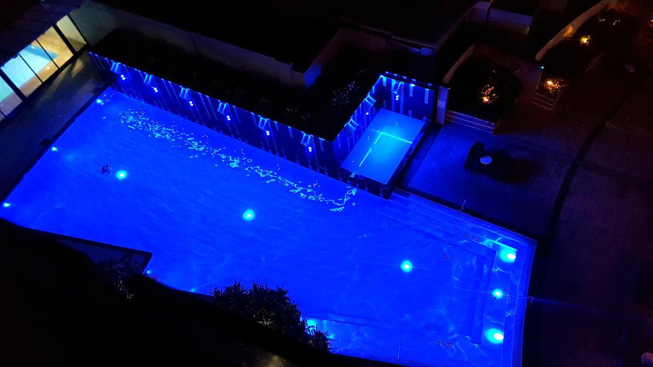 Circle Surfers Paradise Holidays Bagian luar foto
