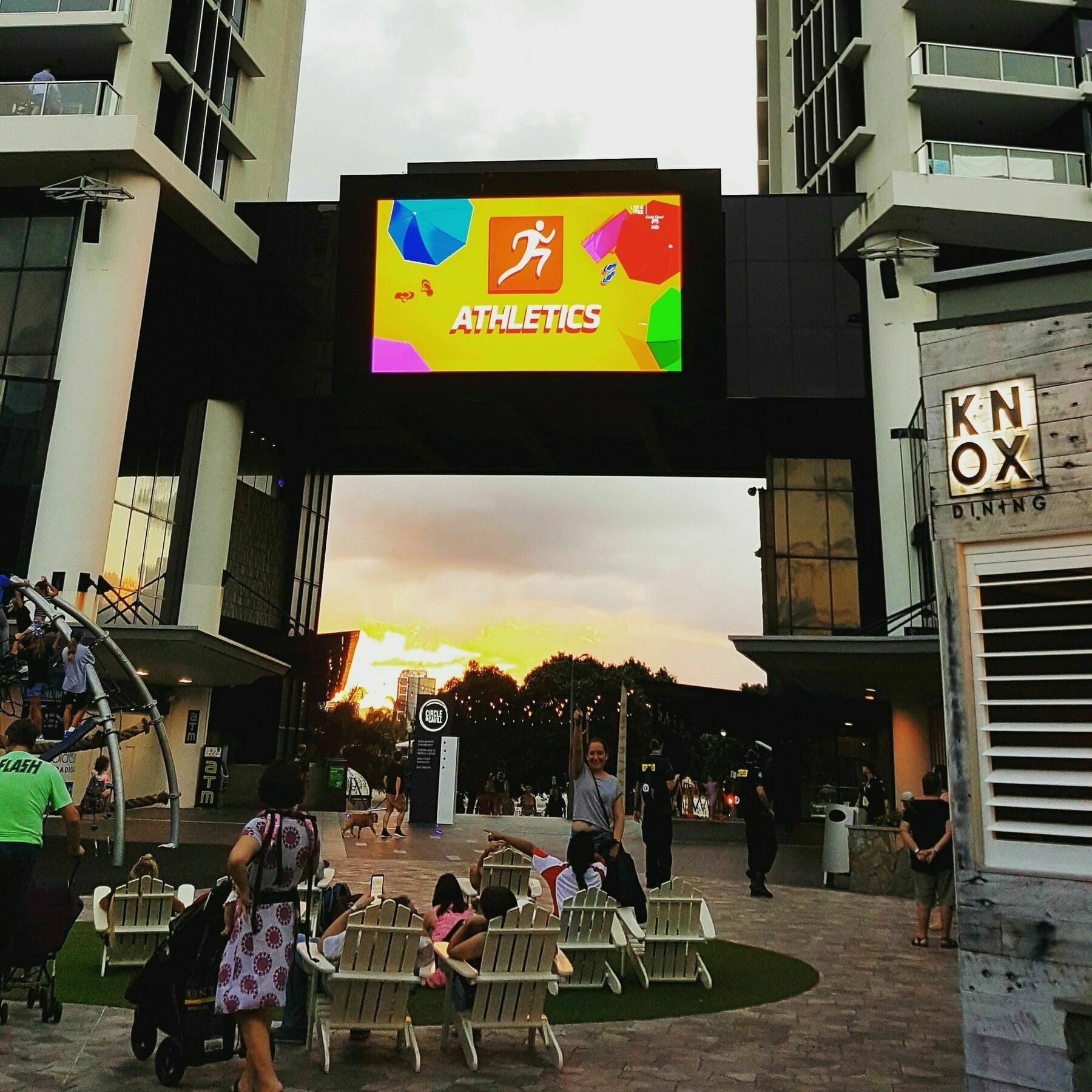 Circle Surfers Paradise Holidays Bagian luar foto